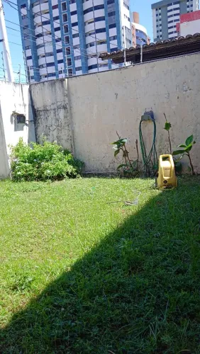 Preciso de um pedreiro para amanhã