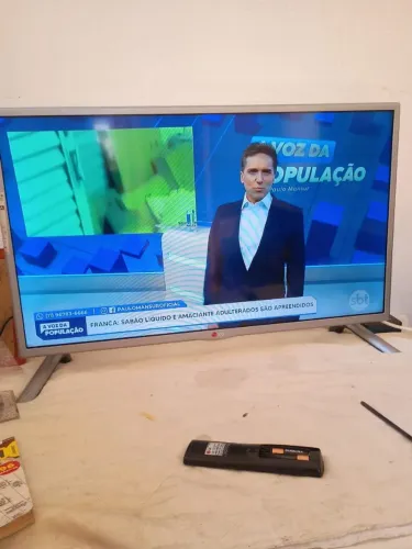 Vendo uma tv LG 32 polegadas smart 