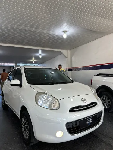 Nissan March S 1.0 16V Flex Fuel 5P 2014