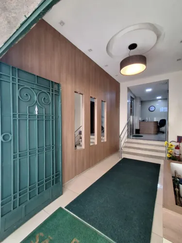 Sala comercial no coração do Recife antigo.