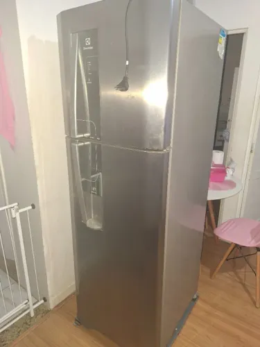 Geladeira que não congela