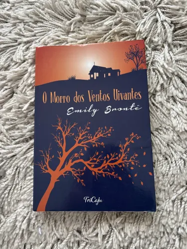 livro o morro dos ventos uivantes