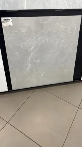 VENDO PISO PORCELANATO + ARGAMASSA + REJUNTE ? NOVOS E LACRADOS!