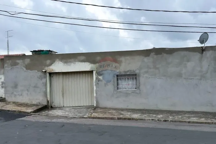 Duas Casas em Capivari - Oportunidade Única!