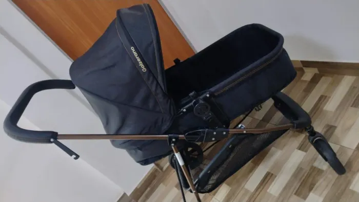 Carrinho de bebê (moisés)+ Bebê conforto