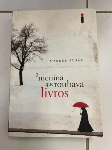 Livro: a menina que roubava livros