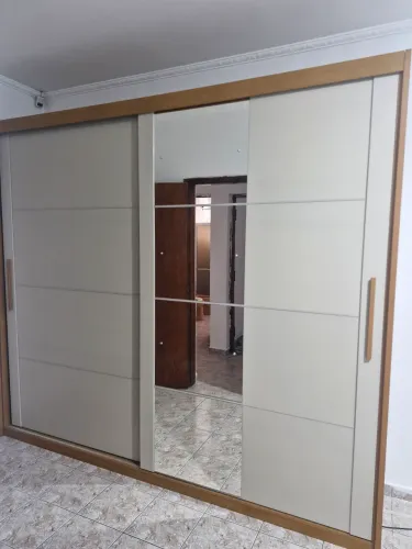 Guarda Roupa casal Novo