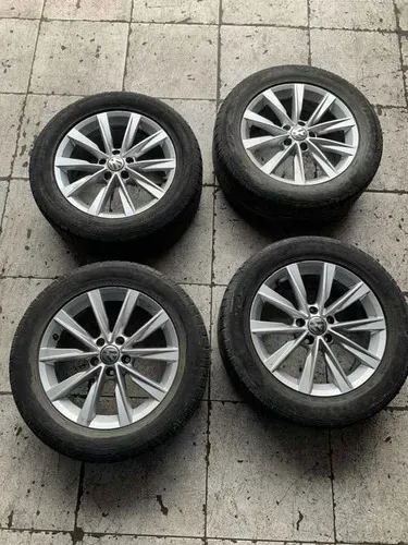 Jogo De Rodas 17 Originais C/ Pneus Vw Tiguan