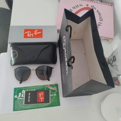 Óculos de sol Ray-ban original com nota fiscal com a marca d'água cravada na lente