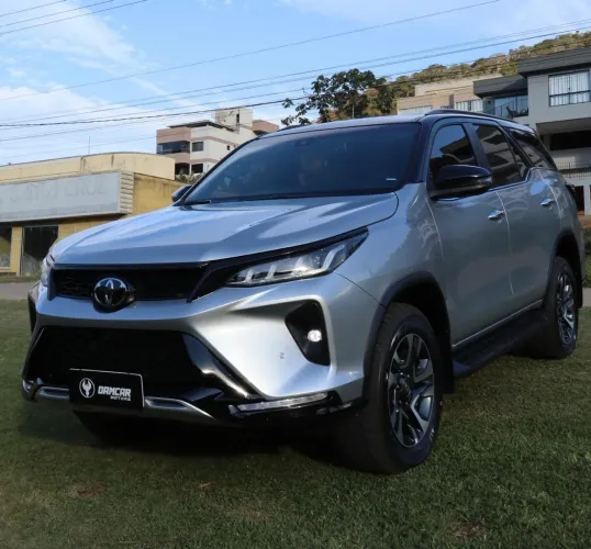 Toyota Hilux SW4 Diamond 2.8 TB 4X4 Die. Aut. 2025