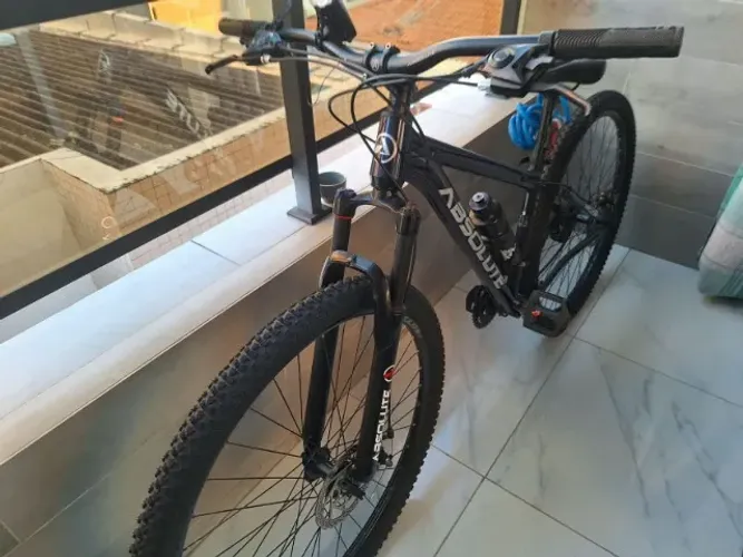 Bicicleta Nero 5 Seminova - 21 Marchas - Aro 29