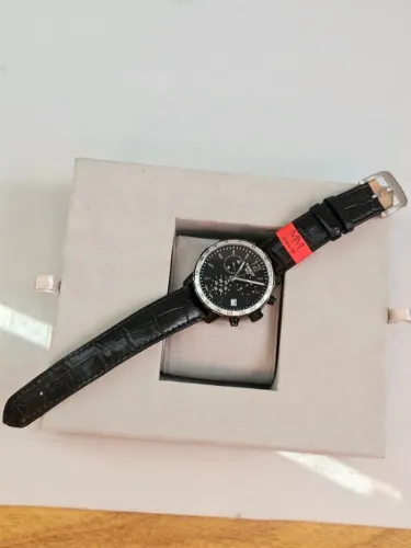 Relógio Tissot Original quase novo Cronógrafo Cristal de safira pulseira nova 