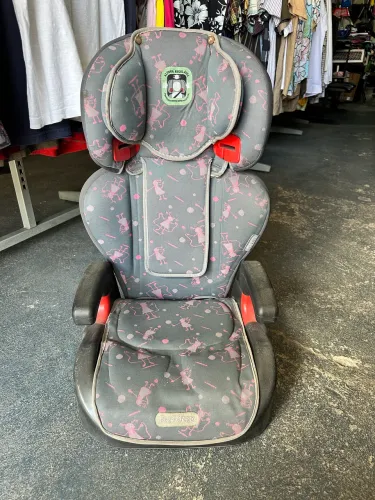 Cadeira infantil para auto indicado para crianças de 9kg a 36kg