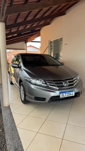 Honda City Sedan LX 1.5 Flex 16V 4P Mec. 2013