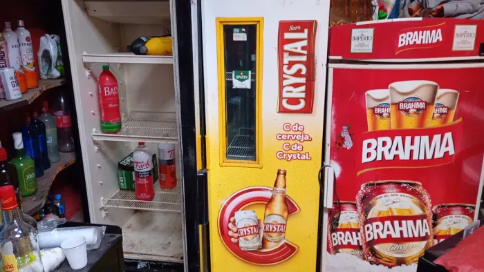 Vendo 2 cervejeira, 1 expositora e 1 freezer vertical 2 portas