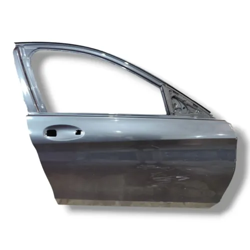 Porta Dianteira Direita Mercedes C180 1.6 2015 Orig Detalhe Dianteira Direito Cinza