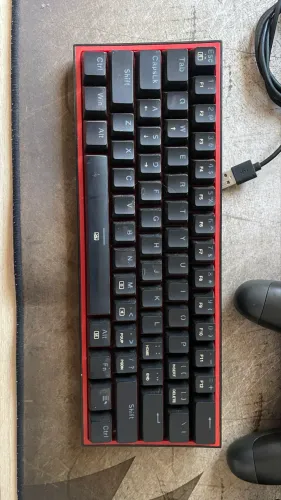 TECLADO MECÂNICO