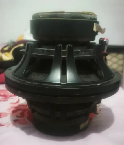 Médios de 8 polegadas Eros MG208