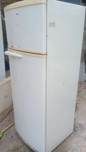 Geladeiral 380 litros funcionando tudo garantia e entrego na casa