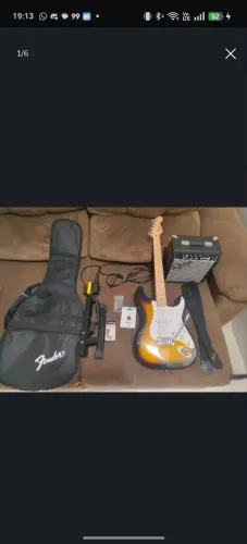 Guitarra fender stratocaster