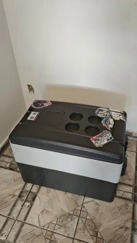 Geladeira automotiva. 31L.