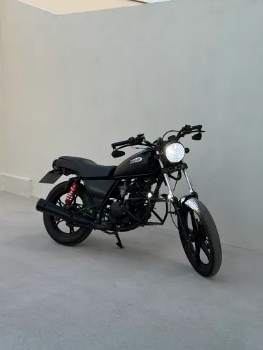 Intruder 125 apenas para interior