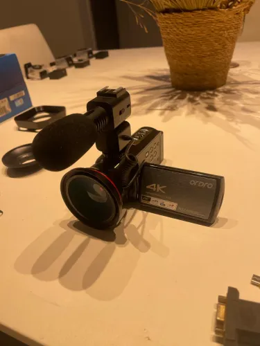 Câmera filmadora 4k com acessórios 