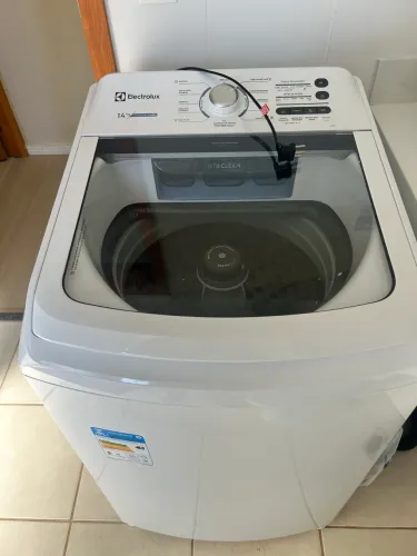 Maquina de Lavar Eletrolux Essencial/Care 14k Novíssima 