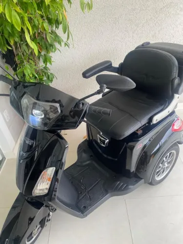 TRICICLO ELETRICO EKO 10 1000W POTÊNCIA