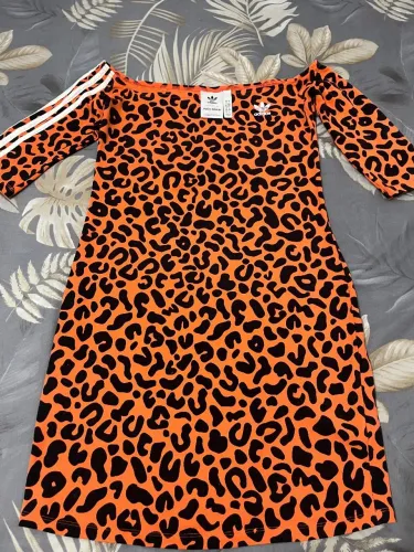 Vestido Adidas coleção Rich Mnise