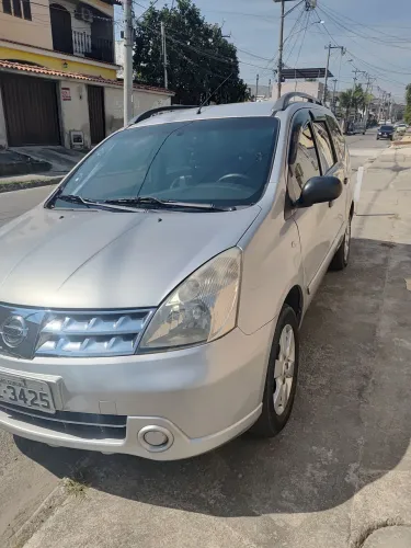 Nissan Livina Grand S 1.8 16V Flex Fuel Mec. 2012