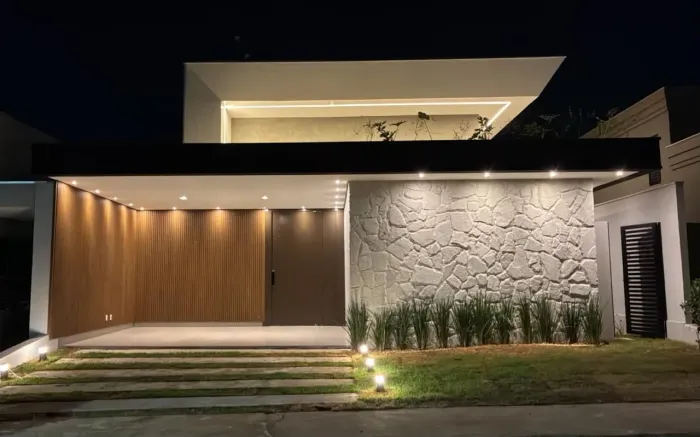 Aluga-se casa de alto padrão no Condomínio Brisas Horizontal em Cuiabá MT