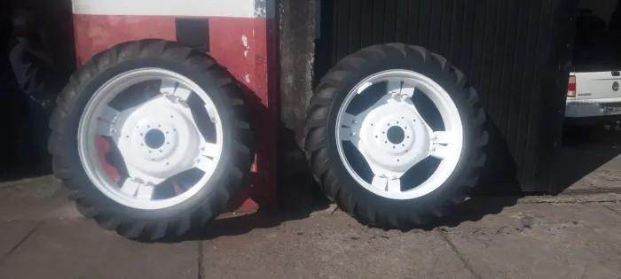 Rodas de trator para pulverização