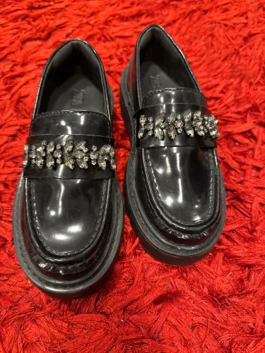 Mocassim feminino preto Zara