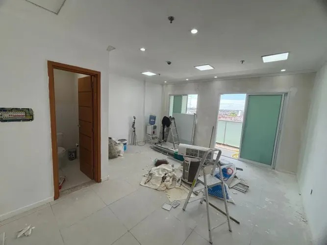 Vendo Duas salas no ed vitta office - 66m2 - nascente - Bem localizado