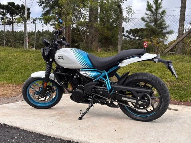 Royal Enfield Guerilla 450 nova