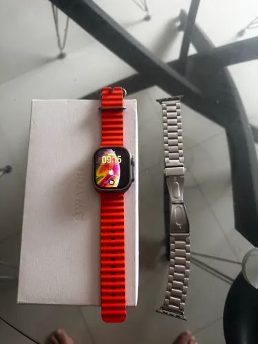 Apple Watch Ultra 2 topp