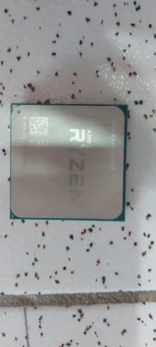 Ryzen 3200g com aircooler