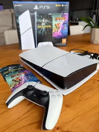 PS5 Slim Digital 1TB + 2 jogos + 1 controle