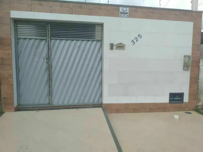 Alugo Casa Bairro Mangabeira rua Igaporá 325 Feira de Santana