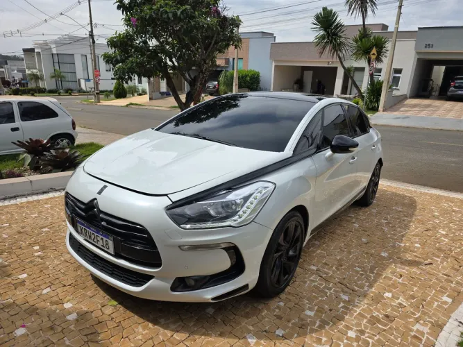 Citroen DS5 1.6 Turbo 16V 5P Aut. 2013