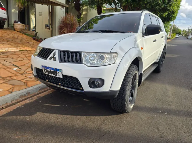 Mitsubishi Pajero Dakar 3.2 4X4 T.i. Dies. 5P Aut. 2013