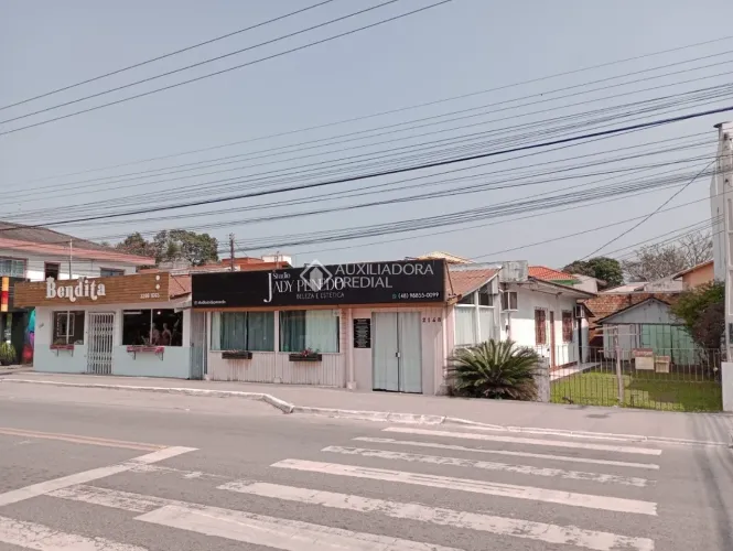 Terreno á venda na avenida Pequeno Príncipe - Campeche