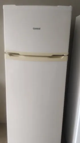 Geladeira Cônsul 1000,00 reais