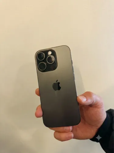 iPhone 16 Pro