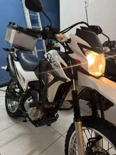 Bros de primeiro dono, quilometragem é só um número, moto bem tratada e sem dor de cabeça.