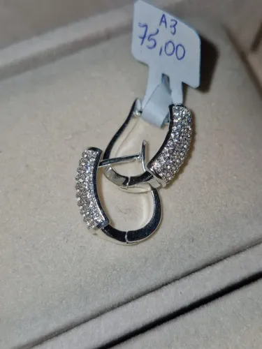 Brincos cravejados prata 925 com zircônia