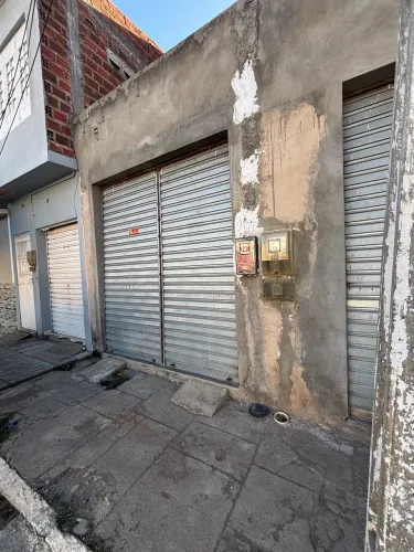 Aluga-se ponto comercial na avenida Santa Rosa - Floresta - PE