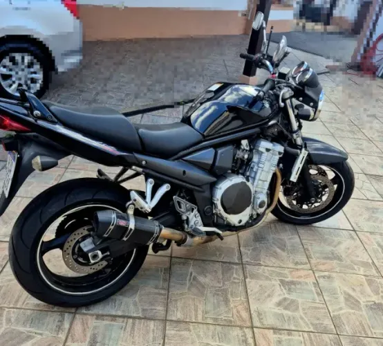 Suzuki Bandit 1250 Naked 2011 - Apenas 30.000 km (Impecável)
