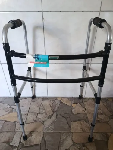 Andador Adulto 2 barras com etiqueta